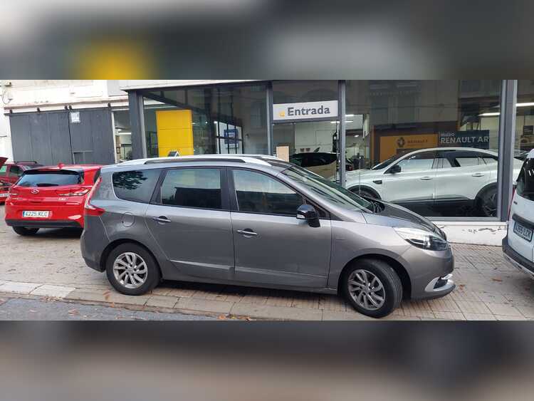 Renault Grand Scenic 1.5 DCI 110CV foto 2